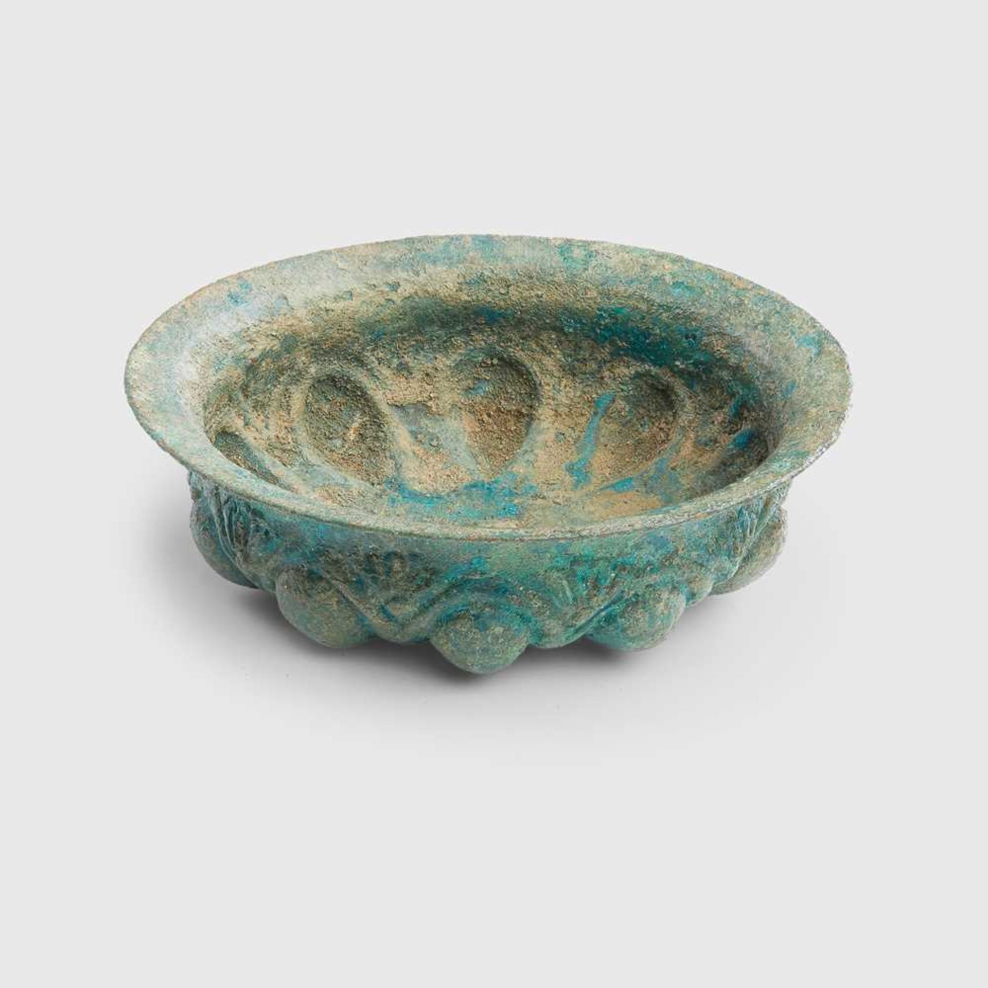 ACHAEMENID BRONZE BOWL, OMPHALOS WESTERN ASIA, 6TH - 5TH CENTURY B.C. - Image 2 of 2