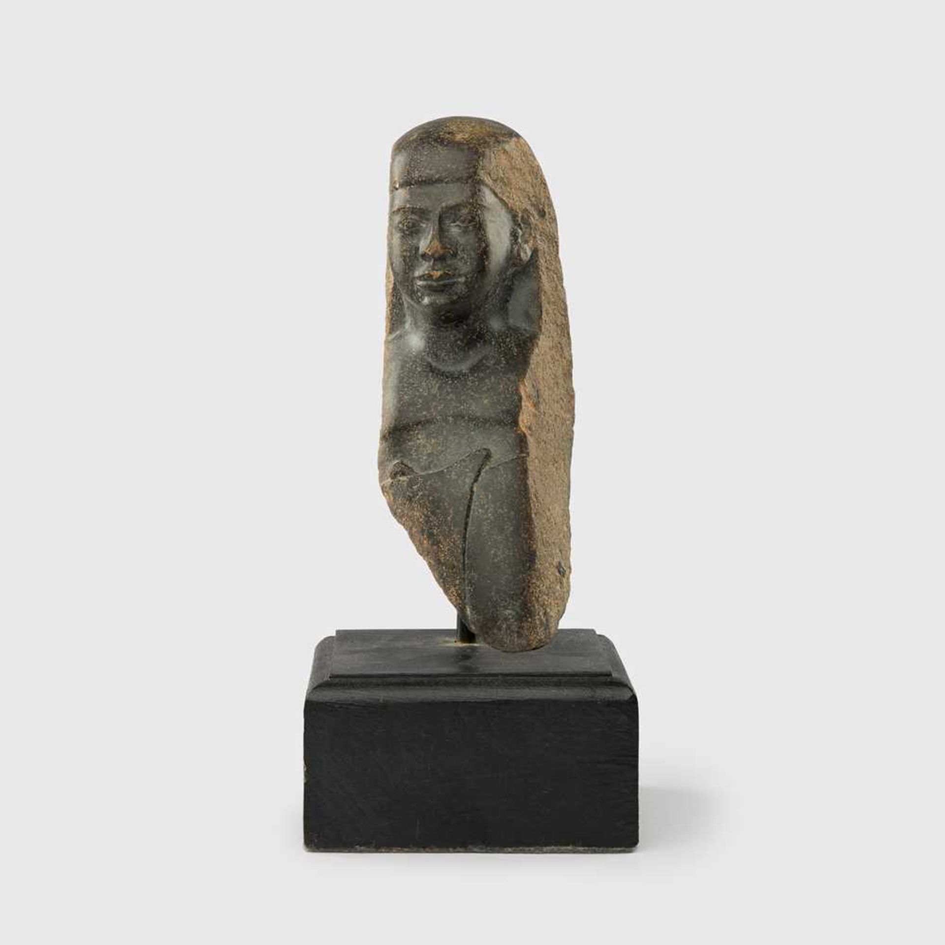 ANCIENT EGYPTIAN PORTRAIT BUST OF AN OFFICIAL EGYPT, MIDDLE KINGDOM, C. 2040 - 1782 B.C. - Image 2 of 3