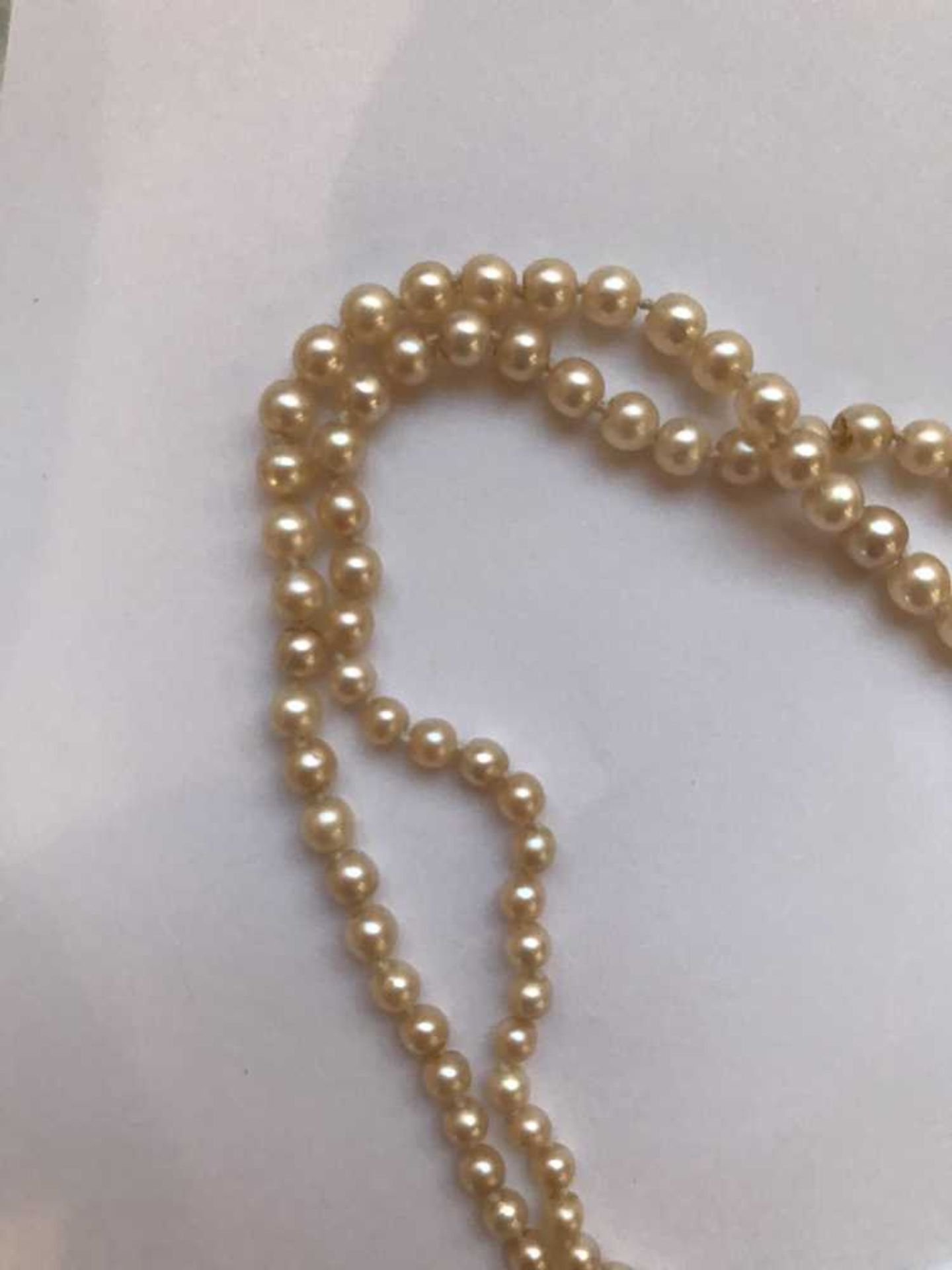 A natural saltwater pearl necklace - Image 4 of 6