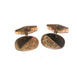 A pair of 9 carat gold cufflinks