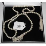 A cultured pearl necklace