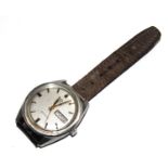 A gentleman's vintage stainless steel Omega Seamaster wristwatch with automatic date - watch is