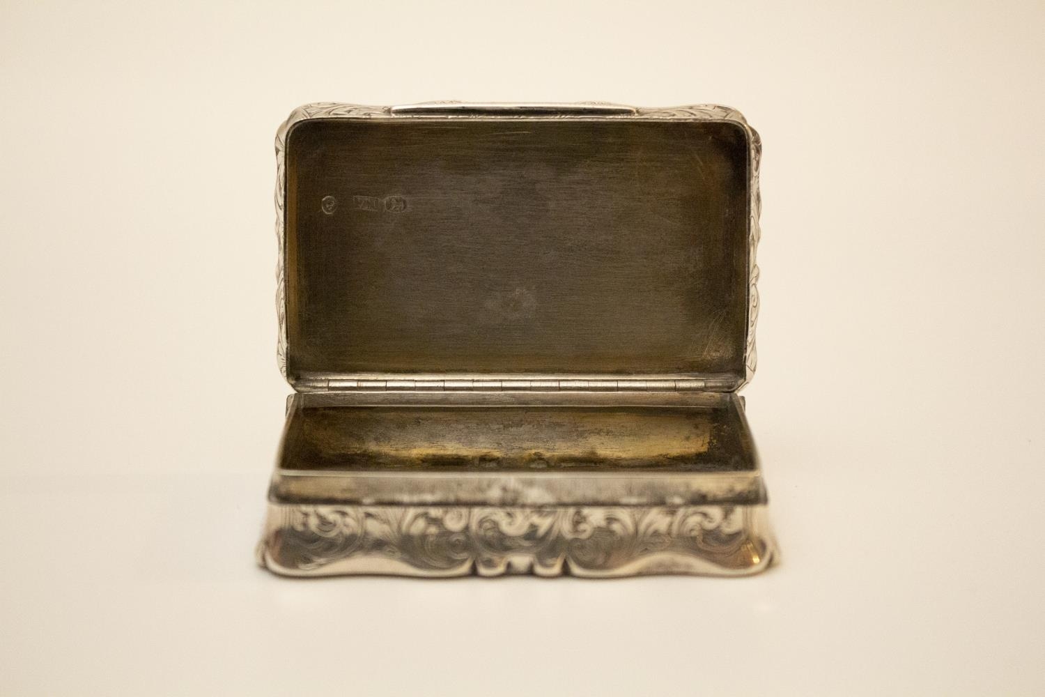 A Victorian Sterling Silver Table Snuff Box. Frederick Marson. Birmingham 1859. Engraved with a - Image 2 of 5