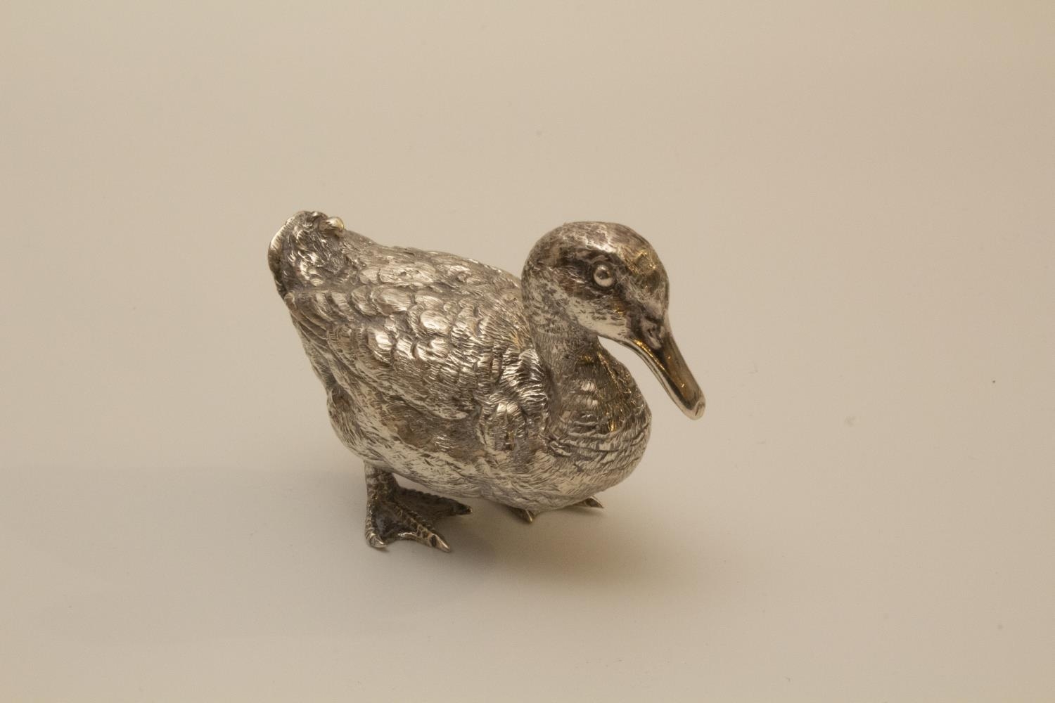 A Modern Sterling Silver Miniature Duck. Harrison Brothers & Howson Ltd. London 2004. - Image 2 of 2