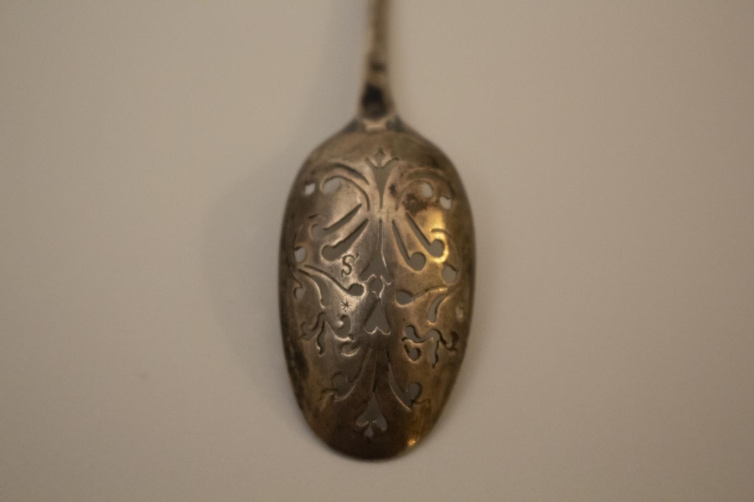 An 18th Century Mote Spoon , apparently un marked. engraved with a star and the initial S - Image 2 of 2