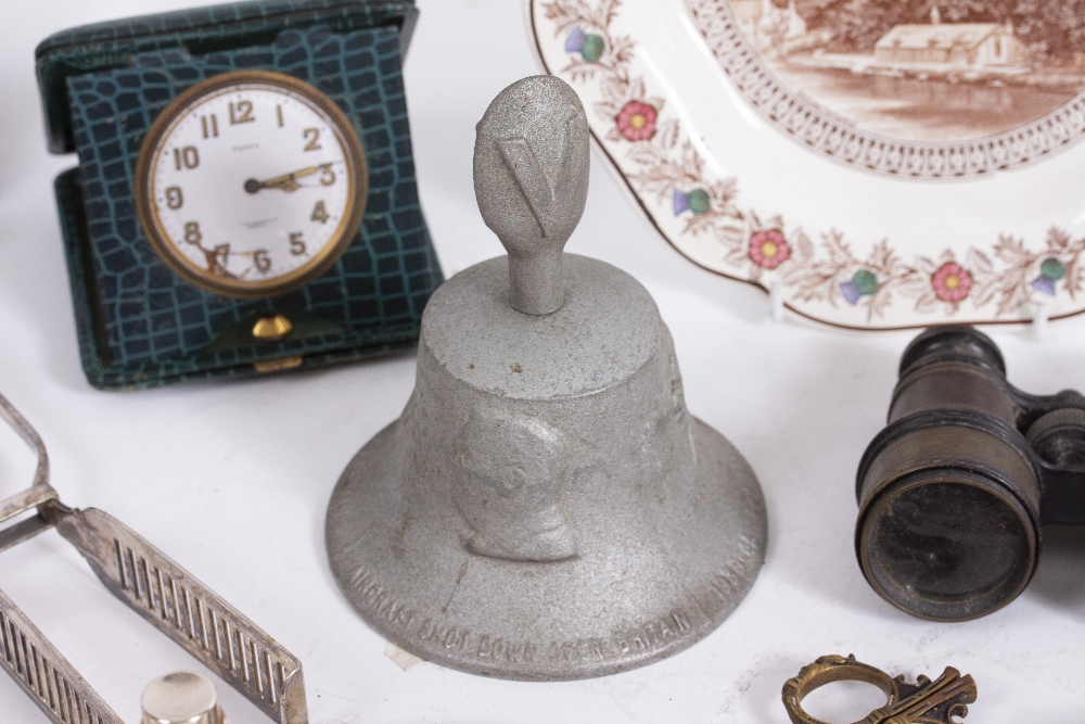 A MISCELLANEOUS GROUP OF BIJOUTERIE to include a Meissen porcelain saucer, a Victory Bell cast - Image 2 of 6