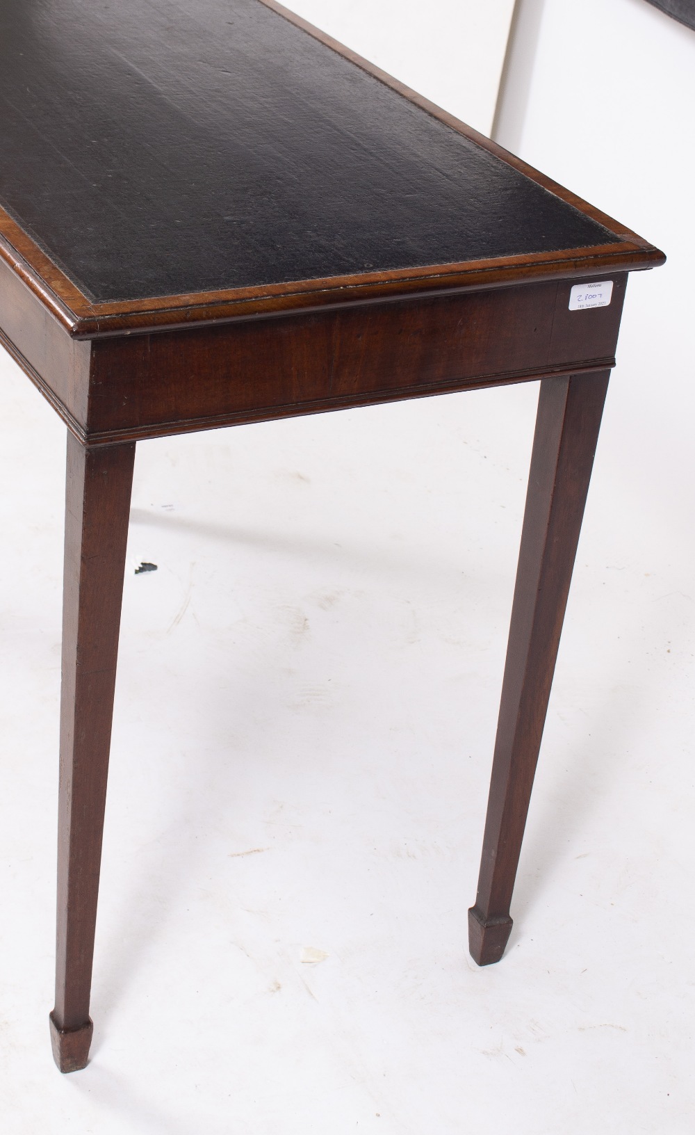 A 19TH CENTURY MAHOGANY SIDE TABLE with a black leather inset top and square tapering legs - Image 3 of 5