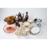 A COLLECTION OF CHINA AND GLASS to include a part Copeland and Garrett porcelain teaset, a Chinese