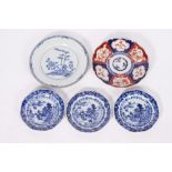 A SET OF THREE 18TH CENTURY CHINESE EXPORT BLUE AND WHITE PORCELAIN DISHES of octagonal form, each