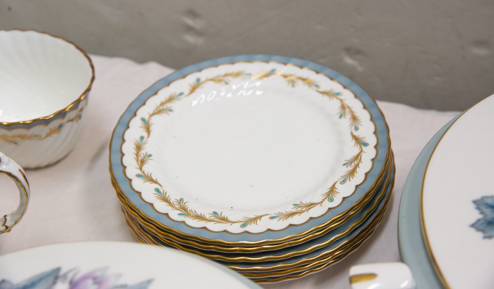 A ROYAL WORCESTER WOODLAND PATTERN PART DINNER SERVICE and Aynsley cups and saucers Condition: the - Image 3 of 4