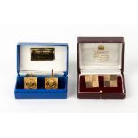 A PAIR OF 9 CARAT GOLD CUFFLINKS of square form, with makers mark LW, each 2cm squared x 2cm deep