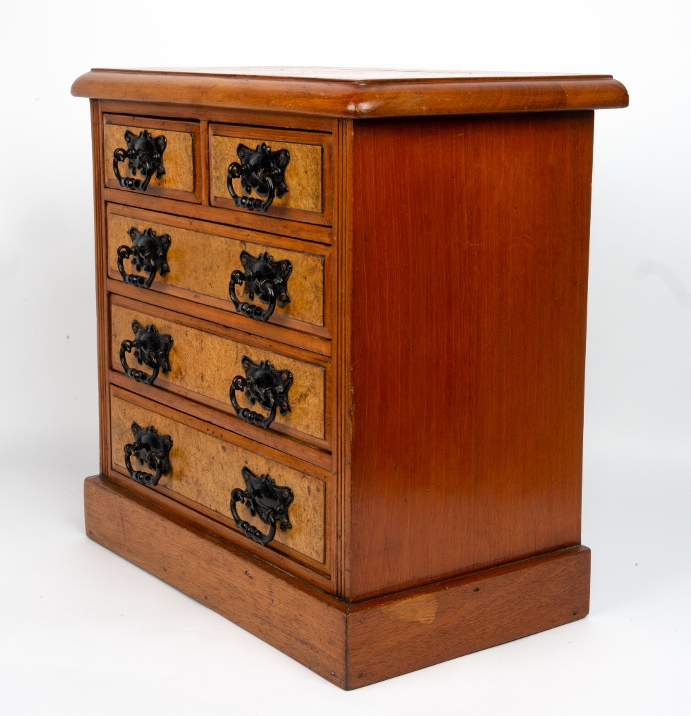 A WALNUT TABLE TOP MINIATURE CHEST OF TWO SHORT AND THREE LONG DRAWERS with burr walnut veneered - Image 2 of 5