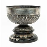 AN EDWARDIAN SILVER ROSEBOWL with embossed reeded decoration, marks for London 1901, inscribed '