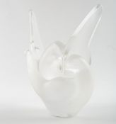 A LALIQUE FRANCE FROSTED GLASS VASE in the form of a pair of doves, 17.5cm wide x 20cm high