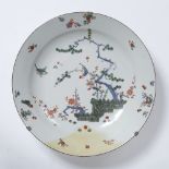 Porcelain, probably Meissen, charger 18th Century, painted in the Japanese Kakiemon style, 30cm