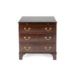 Mahogany chest of drawers George III style, circa 1900 fitted drawers and slide, and with brass