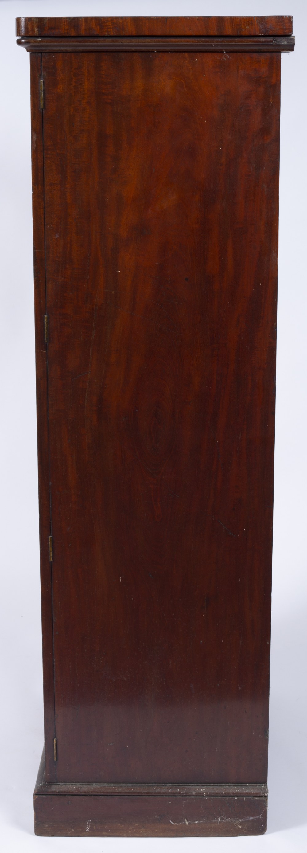 A VICTORIAN MAHOGANY WELLINGTON CHEST, having nine drawers, with locking stile, on plinth base, 65. - Image 4 of 4