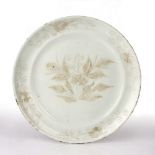 White glazed porcelain plate Chinese, 18th/19th Century decorated to the plate with an unusual