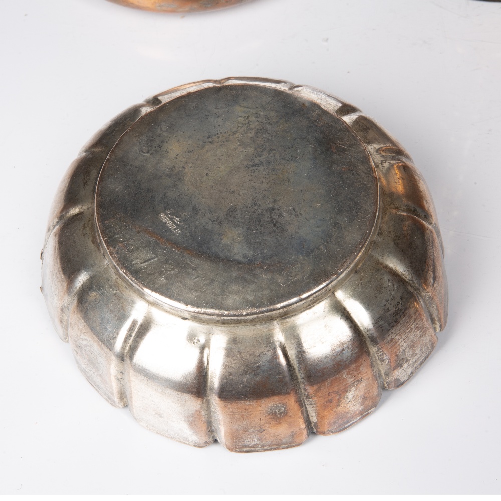 Copper and brass box Burma / Tibet with brass handle and lock, 25cm x 15cm x 15cm, a set of brass - Image 3 of 4