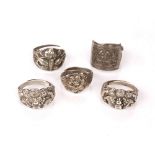 Five white metal rings Chinese carved with butterflies and different insects (5)