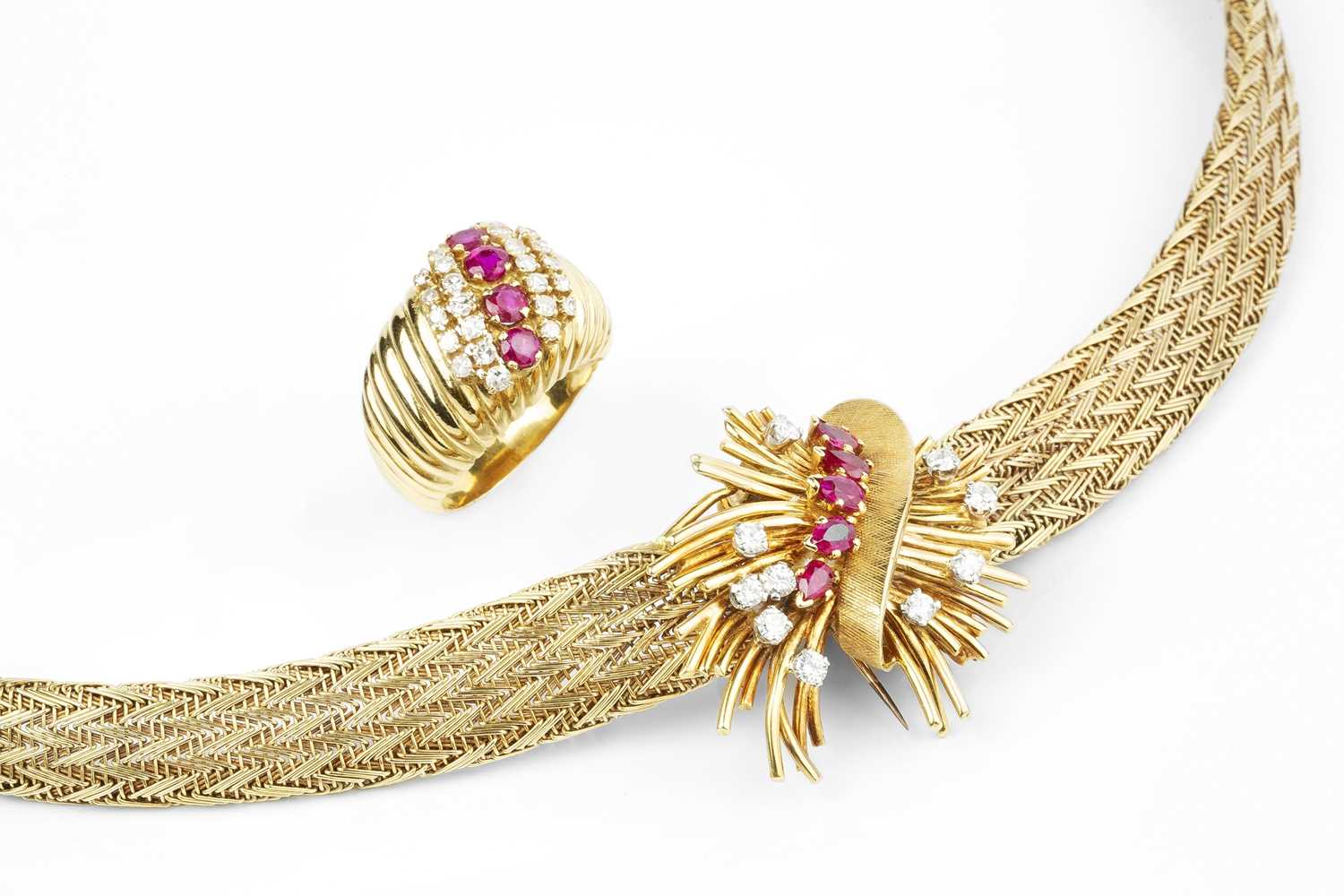 A ruby and diamond set collar necklace/brooch, the tapered herringbone-link collar centred with a