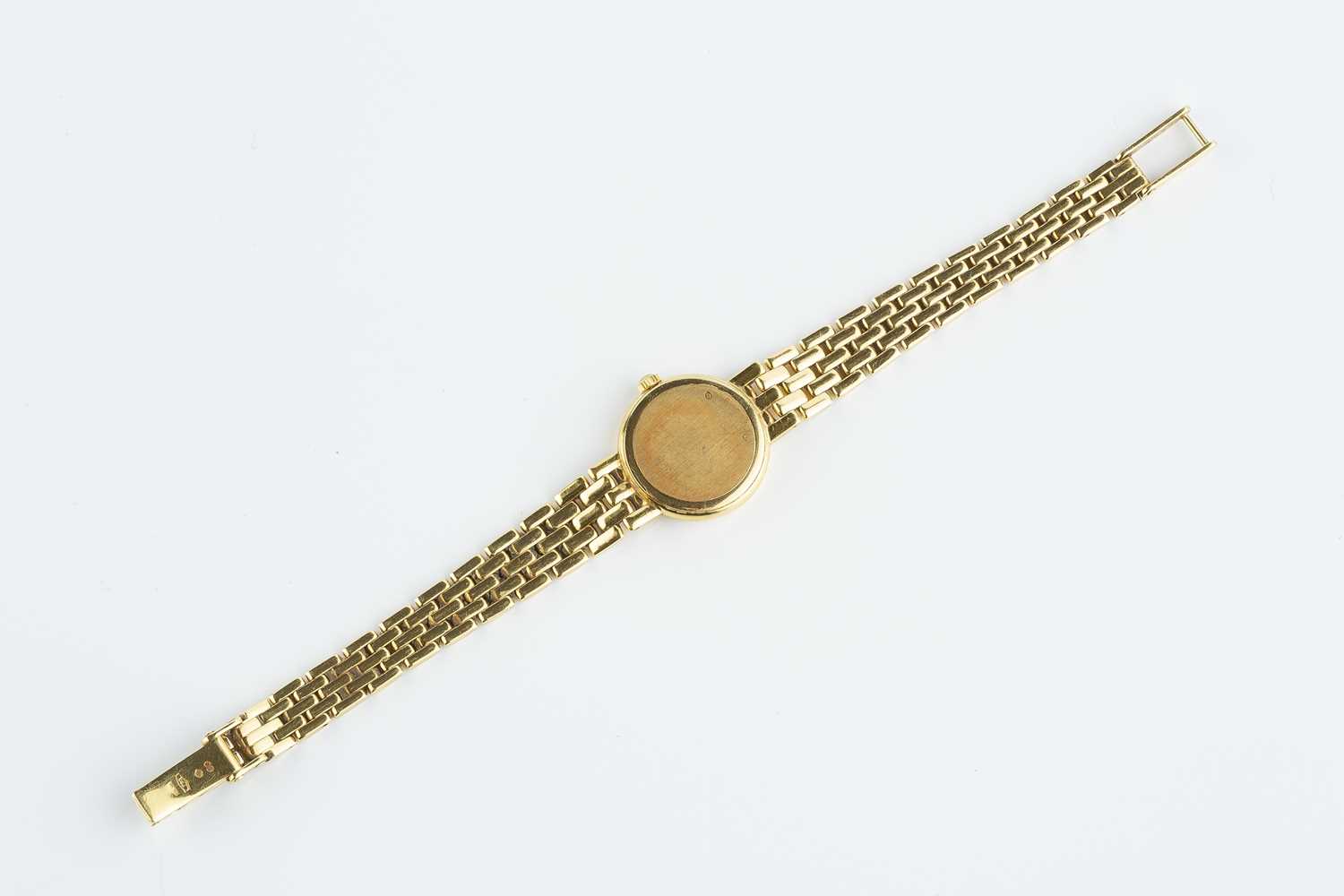 A lady's 18ct gold bracelet watch by Longines, the circular white dial with gilt Roman numeral - Image 2 of 4