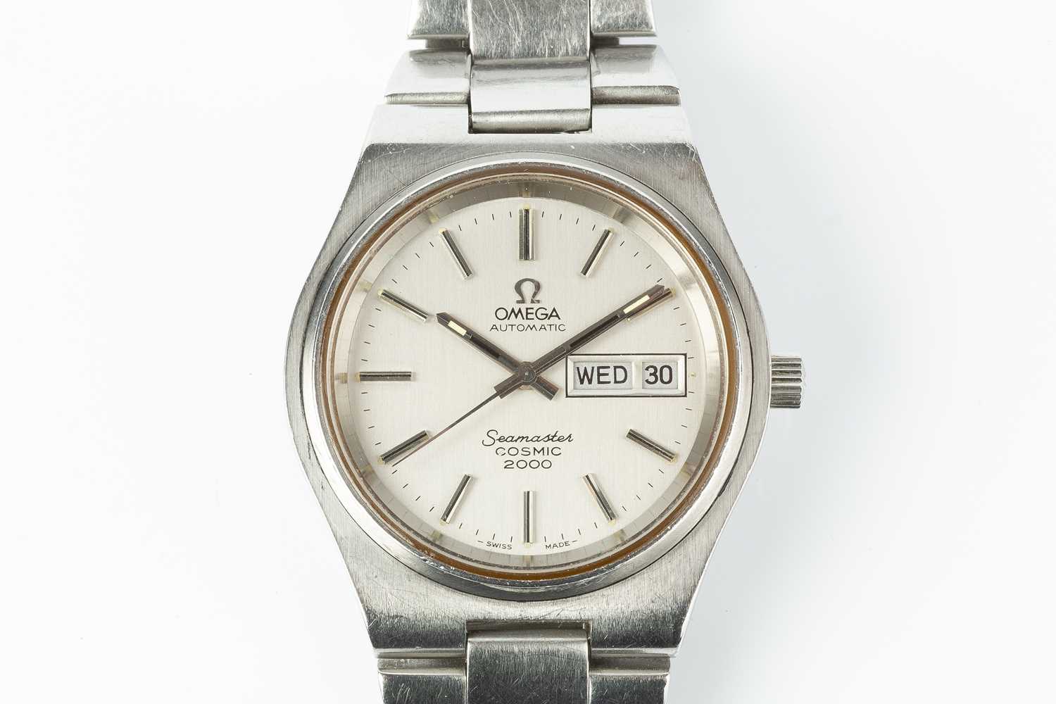 A gentleman's stainless steel 'Seamaster Cosmic 2000' automatic bracelet watch by Omega, the - Image 2 of 5