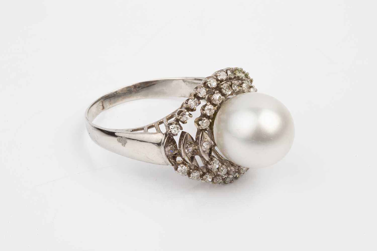 A cultured pearl and diamond ring, the cultured pearl measuring approximately 11mm diameter, - Image 2 of 3