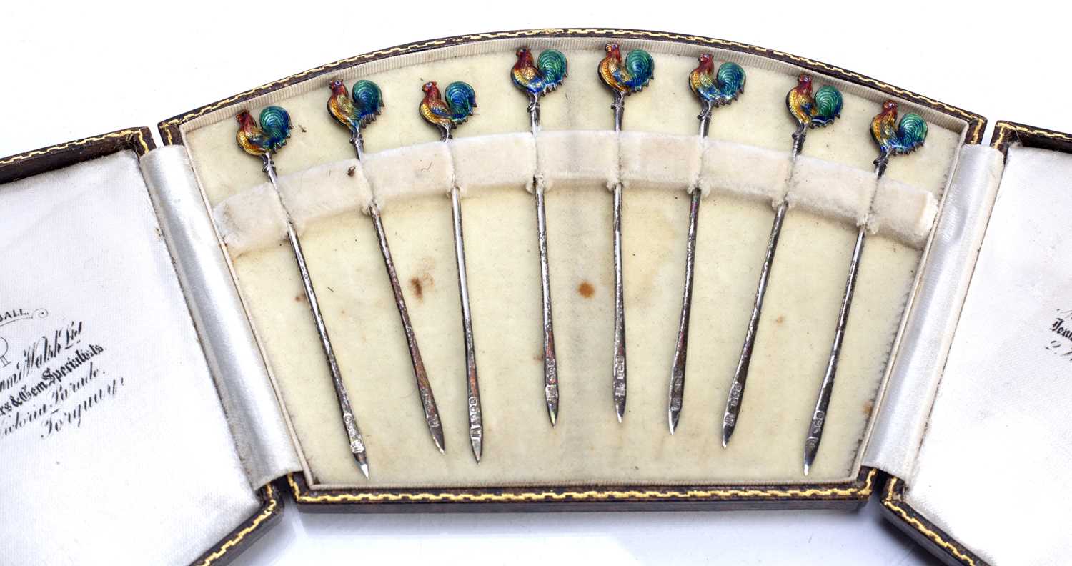 Set of eight silver and enamel stirrers in fitted case, decorated with cockerels, bearing marks - Image 2 of 3