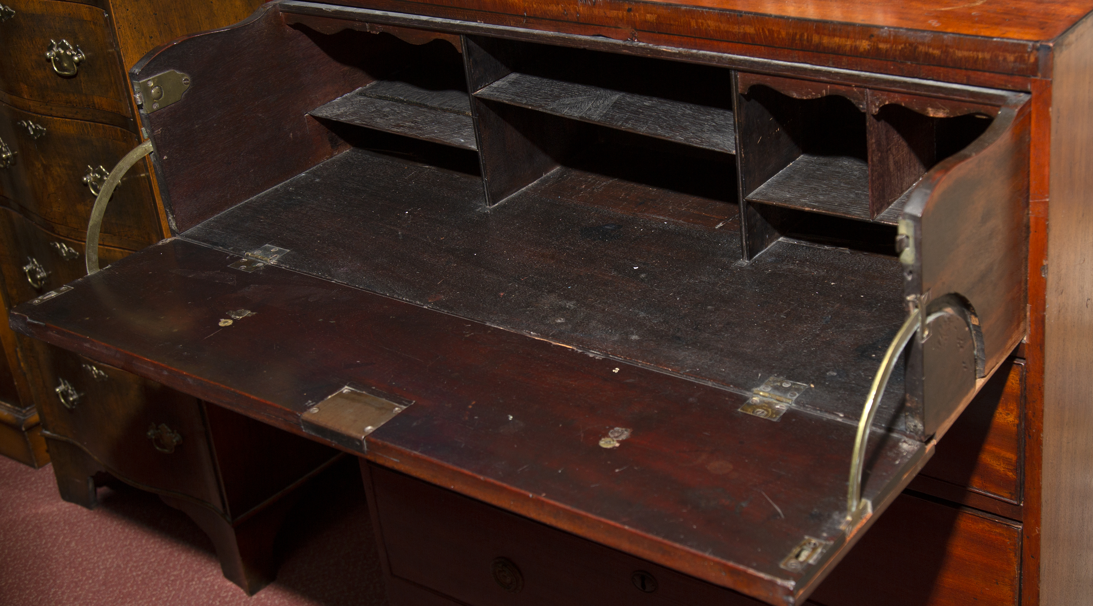 A George III mahogany secretaire chest, the secretaire drawer enclosing open shelving and above - Image 3 of 3