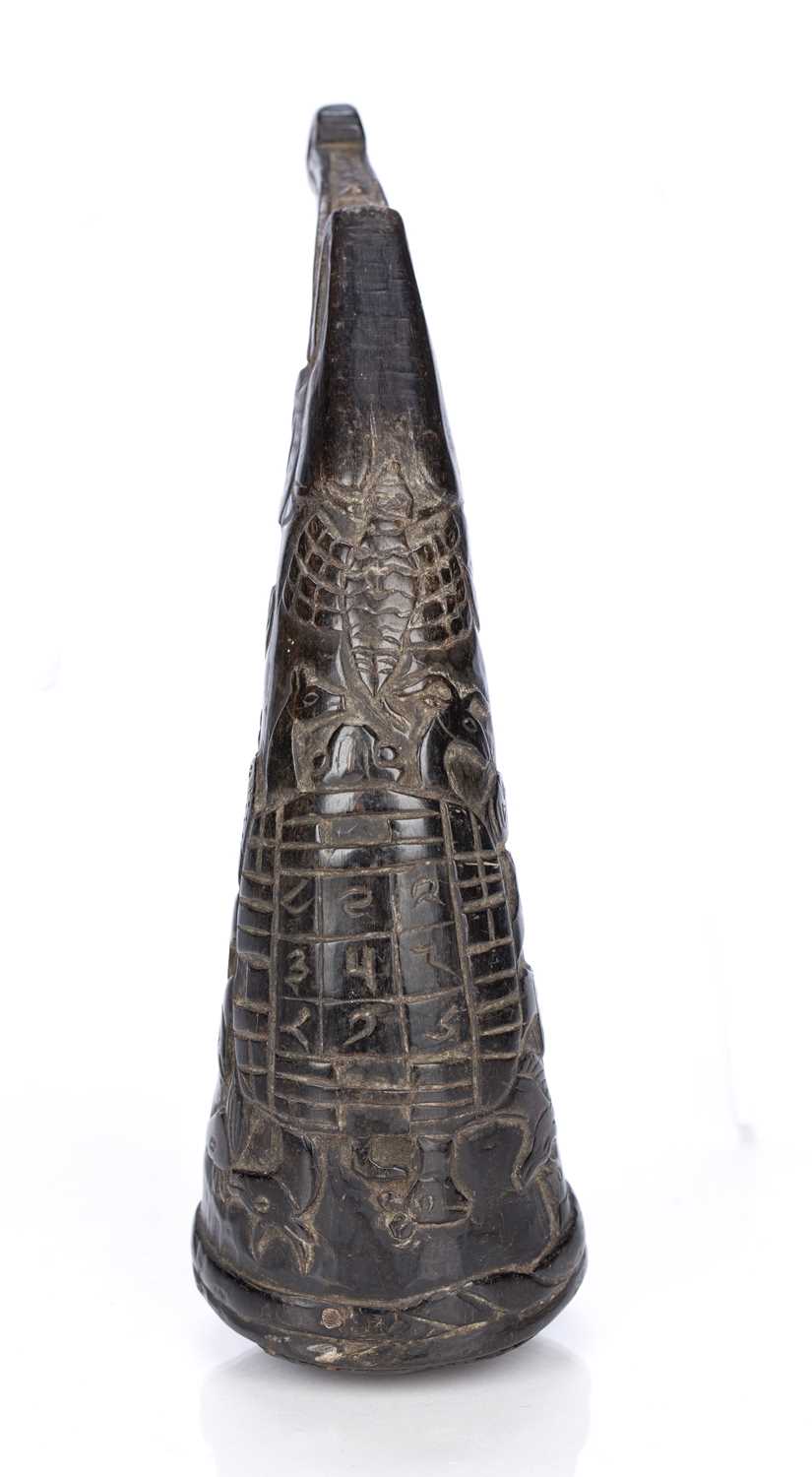 Polished horn shaman's thun-rwa Tibetan, 19th Century carved to one side with Garuda and all over - Image 3 of 7