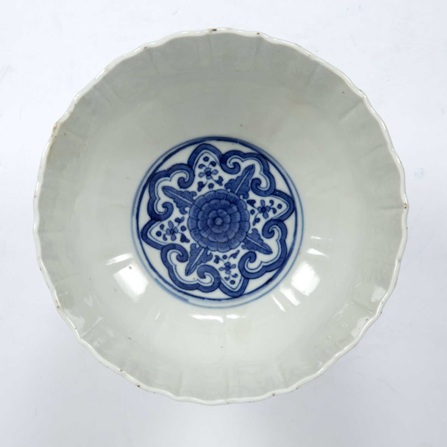 Blue and white stem bowl Chinese, 20th Century painted with sprigs of flowers, pomegranates, - Image 2 of 6