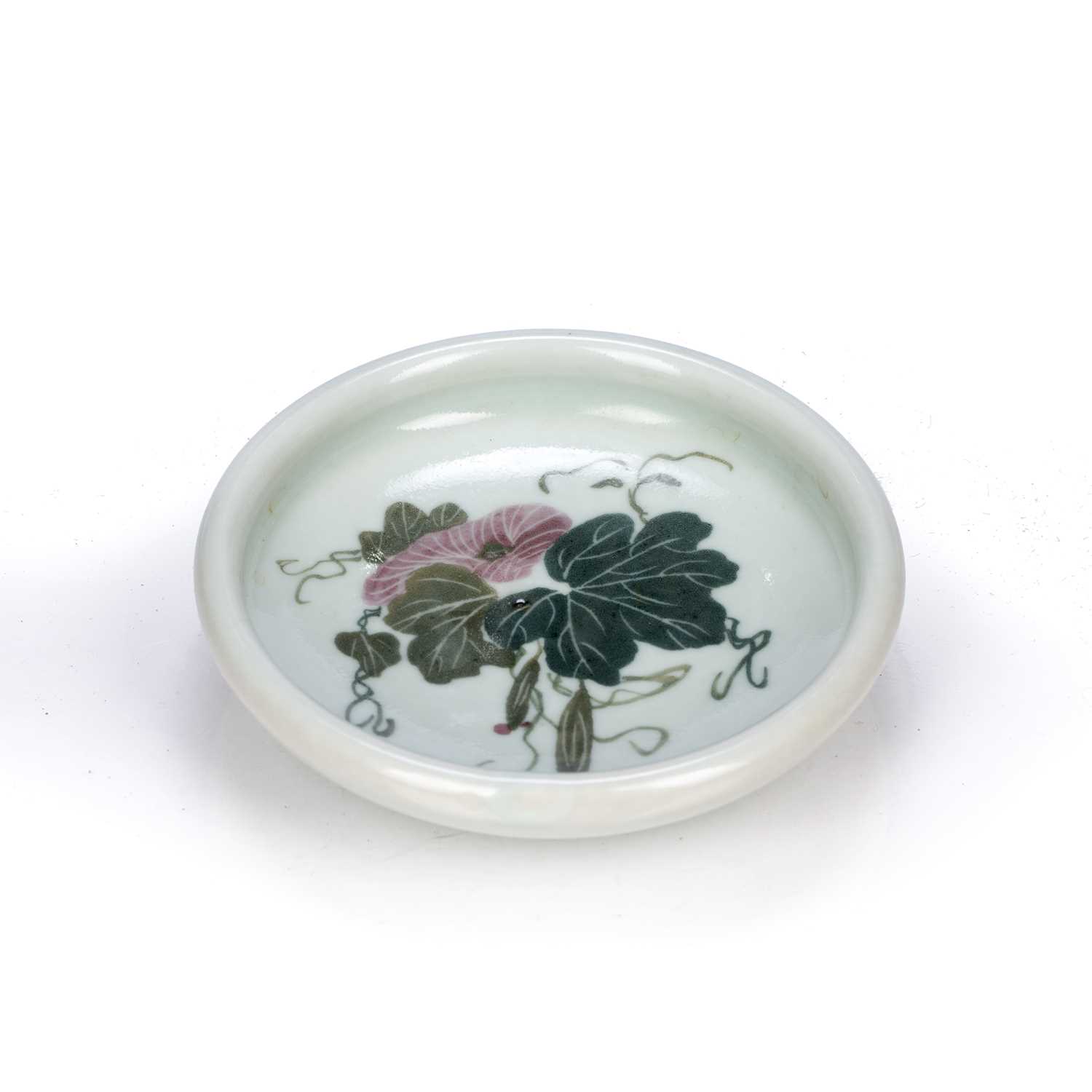 Porcelain brush washer Chinese, Republic period decorated to the centre with flowers, base with