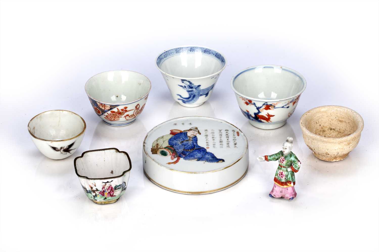 Small group of ceramics Chinese, 18th Century and later to include a blue and white tea bowl