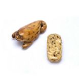 Ivory pendant Chinese, Ming period of a Daoist symbol of the unobtainable, a three-legged toad,