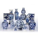 Group of blue and white pieces Chinese, 19th/20th Century to include a double gourd vase 27cm, a