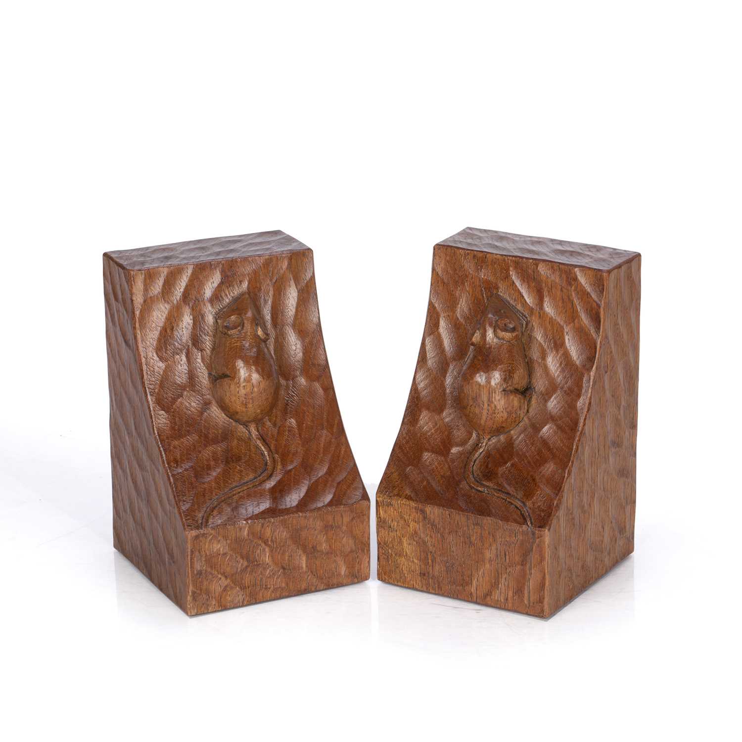 Robert Thompson of Kilburn (1876-1955) Pair of Mouseman bookends oak carved mouse signature 15cm - Image 4 of 4