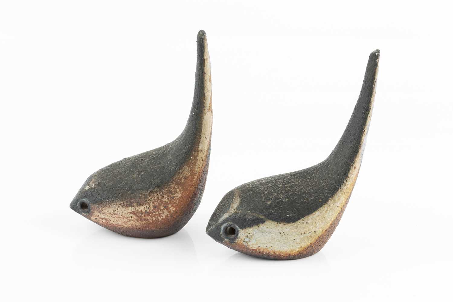 Rosemary Wren (1922-2013) at Oxshott Pottery A pair of swallows impressed potter's and pottery seals