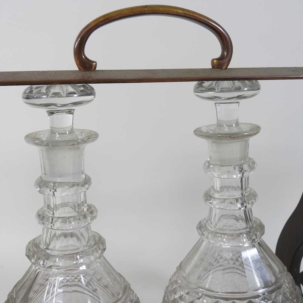An early 20th century two bottle tantalus - Image 4 of 9