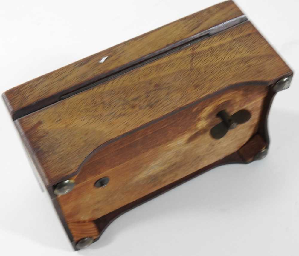 A small Victorian Tunbridgeware box, - Image 8 of 8