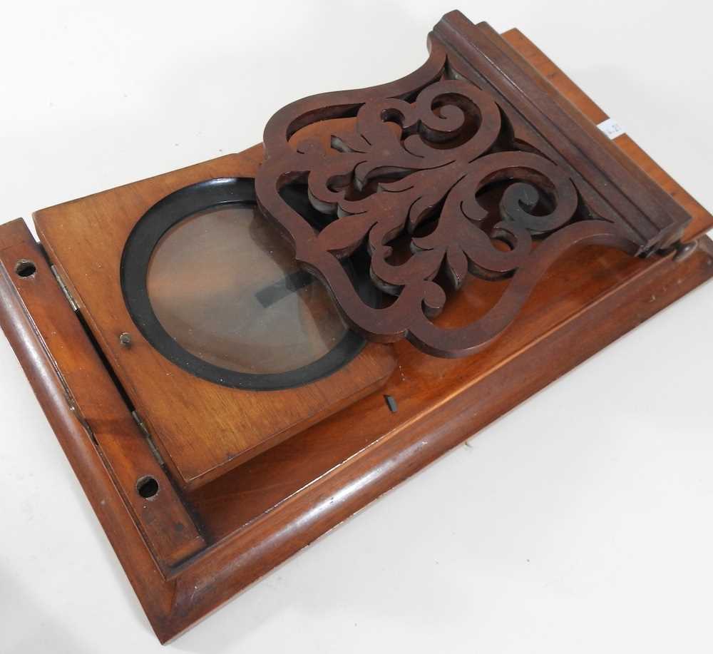A late 19th century mahogany slide viewer - Image 5 of 7