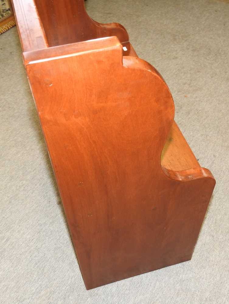 A hand made mahogany window settle, - Image 6 of 6