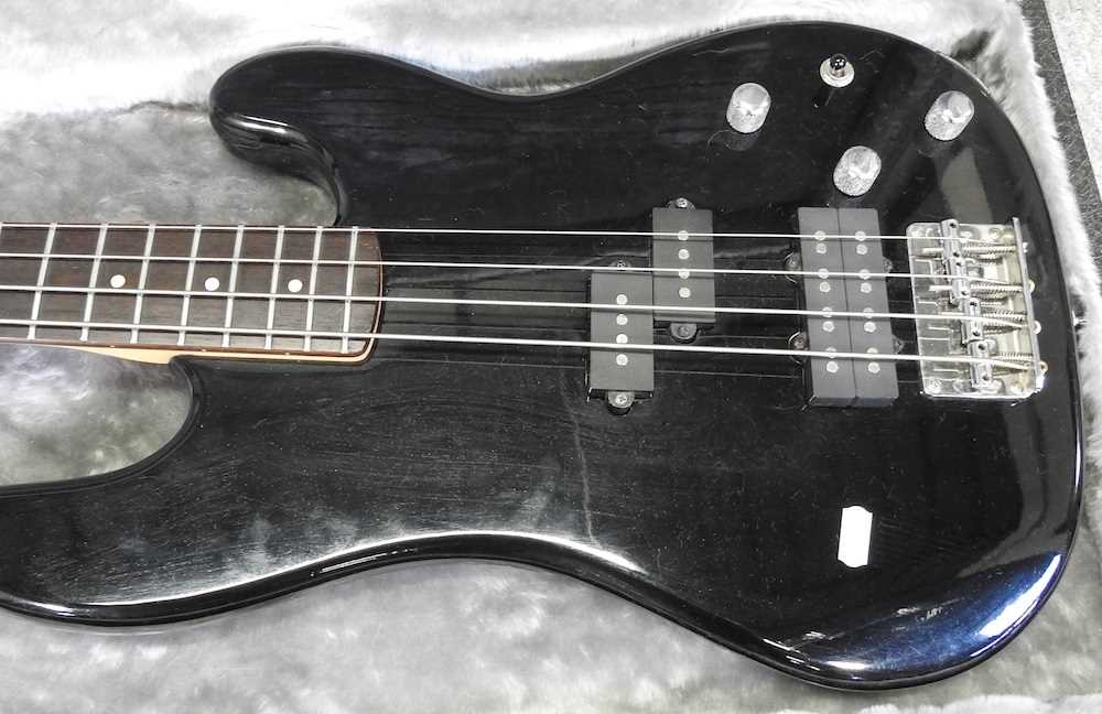 A Marlin Sidewinder electric bass guitar - Image 3 of 8