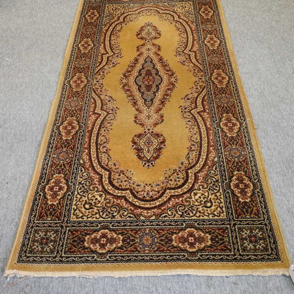 A Persian rug, - Image 3 of 5