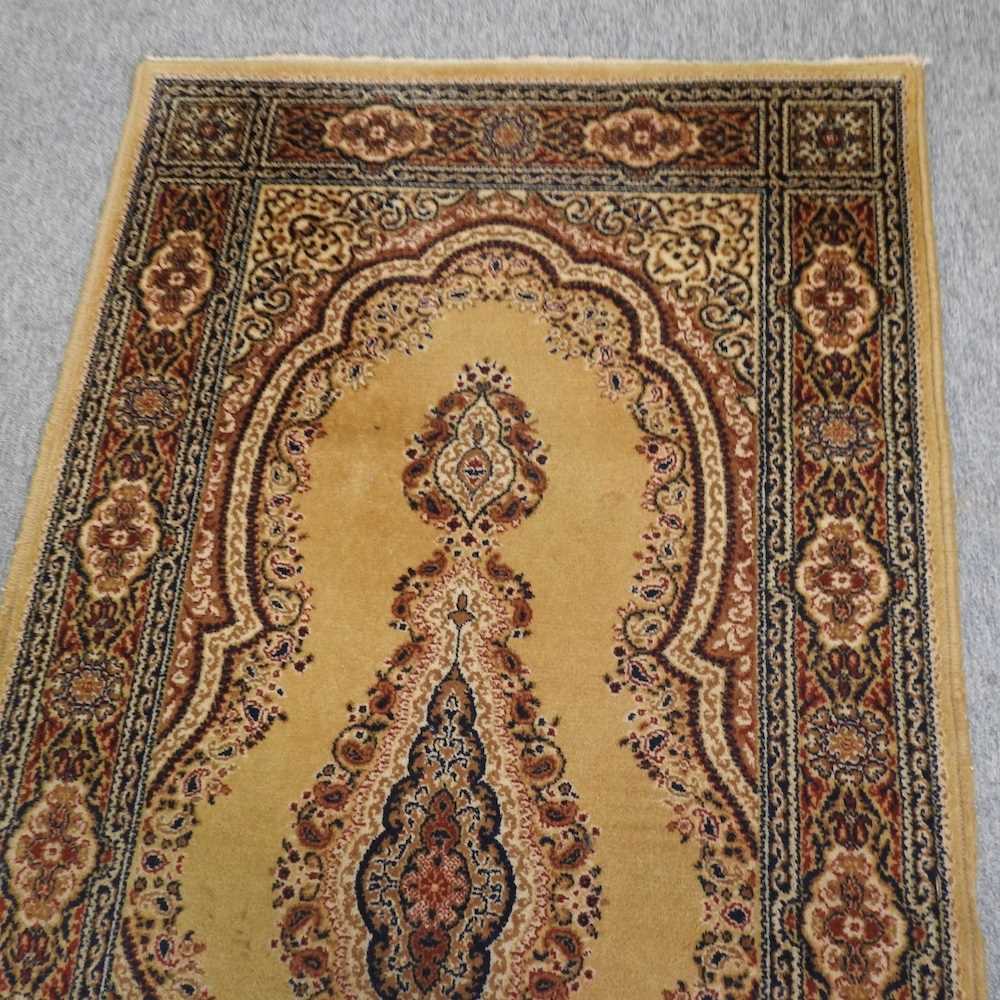 A Persian rug, - Image 4 of 5