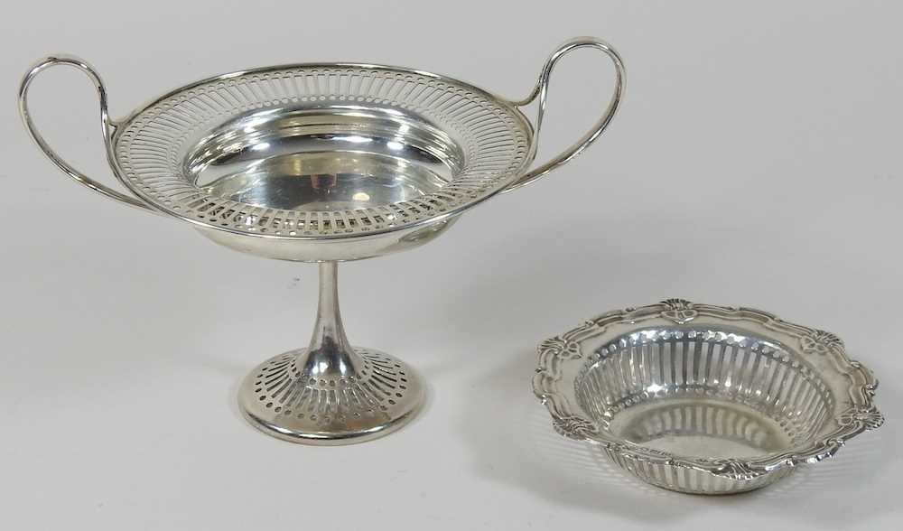 An Edwardian silver bon-bon dish - Image 3 of 11