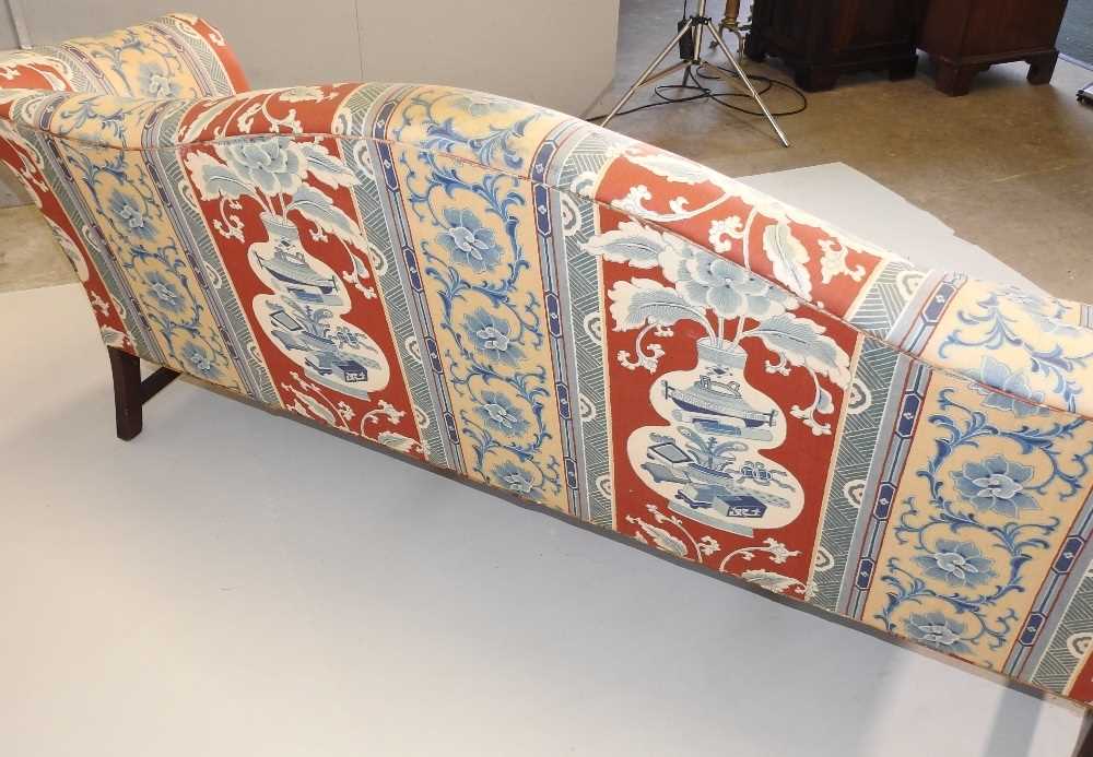 A George III style floral upholstered hump back sofa - Image 7 of 16