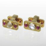 A pair of Swiss Meister 18 carat gold cufflinks