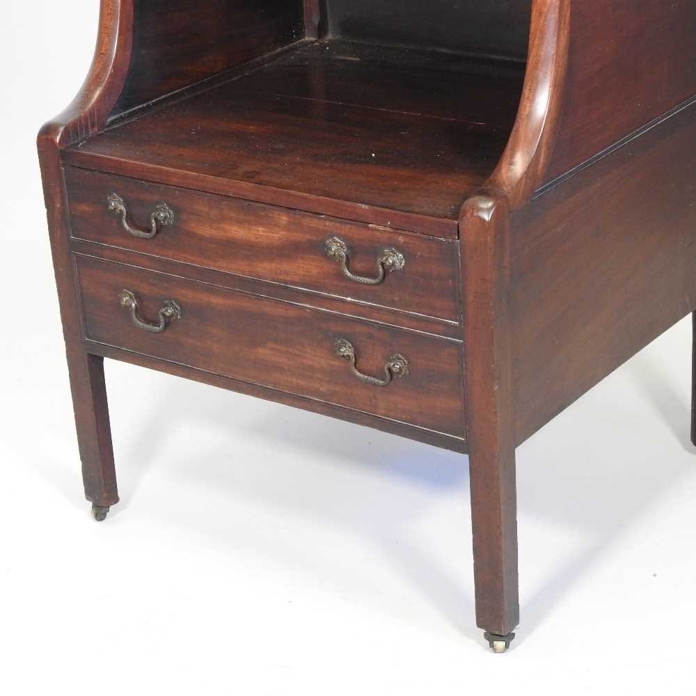 A George III mahogany Lancashire commode - Image 4 of 19