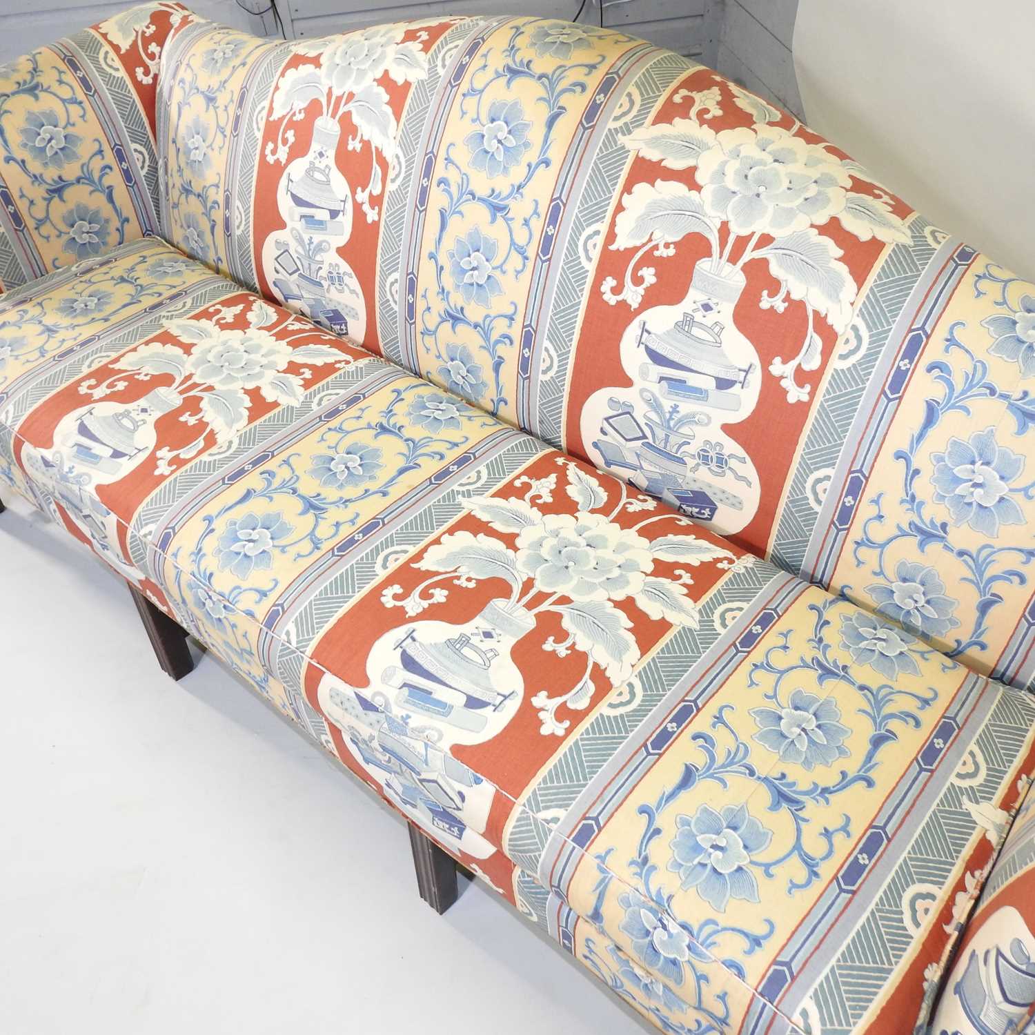 A George III style floral upholstered hump back sofa - Image 12 of 16